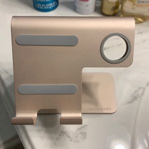 Phone/Apple Watch stand